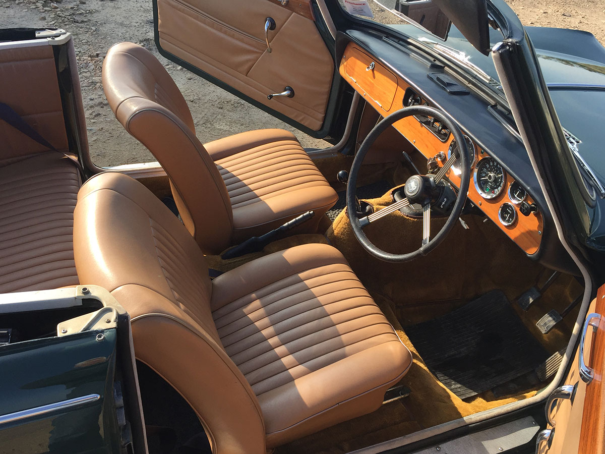 Vitesse convertible - original tan leather interior